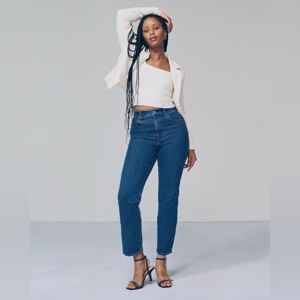 Abercrombie & Fitch The Ankle Straight Ultra High Rise Curve Love Jeans